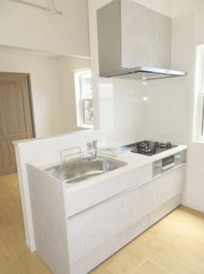 フローレット　藤沢市南向き　キッチン「猫可」　「猫　不動産」　「猫と幸せに暮らす　賃貸」　「猫　賃貸」　「猫可　賃貸」　「猫可　賃貸　アパート」　「猫と暮らす　賃貸」　「猫可物件」