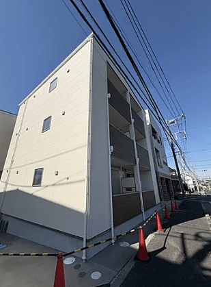 ジーメゾン綾瀬寺尾中　猫可　新築　三毛猫ホームズ