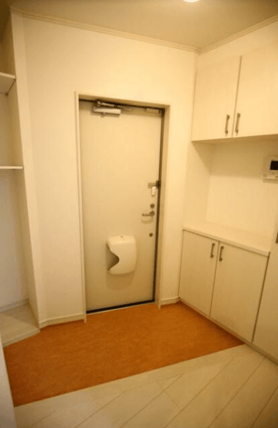 ルシェンテ D棟 玄関 最上階　角部屋「猫可」　「猫　不動産」　「猫と幸せに暮らす　賃貸」　「猫　賃貸」　「猫可　賃貸」　「猫可　賃貸　マンション」　「猫と暮らす　賃貸」　「猫可物件」　