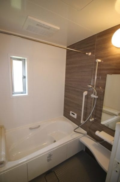 茅ヶ崎市萩園の庭付き3LDK一戸建て賃貸｜猫可・ペット相談可・南西向き築浅戸建住宅　風呂