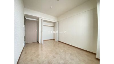 収納付き洋室 猫と暮らせる藤沢賃貸マンション　落ち着いた雰囲気の寝室 クゲヌマファースト704号室