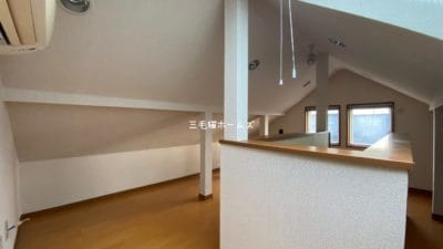 藤沢市　鵠沼海岸　賃貸戸建て　駐車場2台付き　「猫可」　「猫　不動産」　「猫と幸せに暮らす　賃貸」　「猫　賃貸」　「猫可　賃貸」　「猫可　賃貸　アパート」　「猫と暮らす　賃貸」　「猫可物件」　三毛猫ホームズ　屋根裏部屋