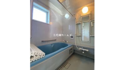 藤沢市　鵠沼海岸　賃貸戸建て　駐車場2台付き　「猫可」　「猫　不動産」　「猫と幸せに暮らす　賃貸」　「猫　賃貸」　「猫可　賃貸」　「猫可　賃貸　アパート」　「猫と暮らす　賃貸」　「猫可物件」　三毛猫ホームズ　お風呂