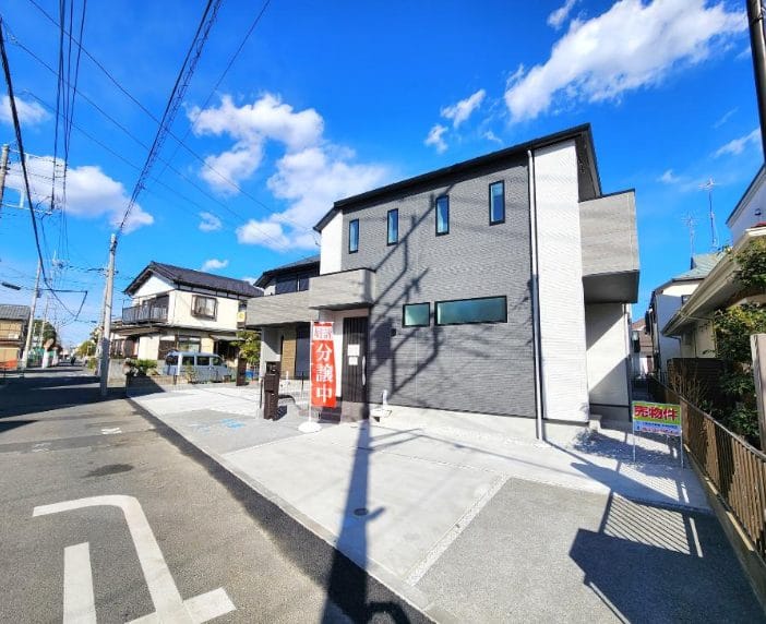 大和市南林間　　「猫可」　「猫　不動産」　「猫と幸せに暮らす　売買」　「猫　売買」　「猫可　売買」　「猫可　売買　戸建て」　「猫と暮らす　売買」　「猫可物件」　三毛猫ホームズ　外観