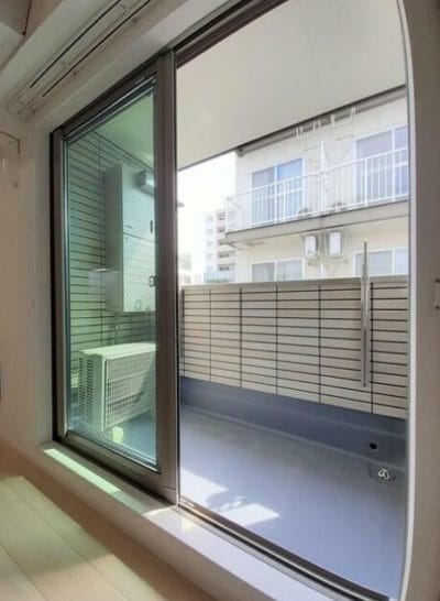 ラ・トゥール湘南台　藤沢市　「猫可」　「猫　不動産」　「猫と幸せに暮らす　賃貸」　「猫　賃貸」　「猫可　賃貸」　「猫可　賃貸　アパート」　「猫と暮らす　賃貸」　「猫可物件」　三毛猫ホームズ　ベランダ