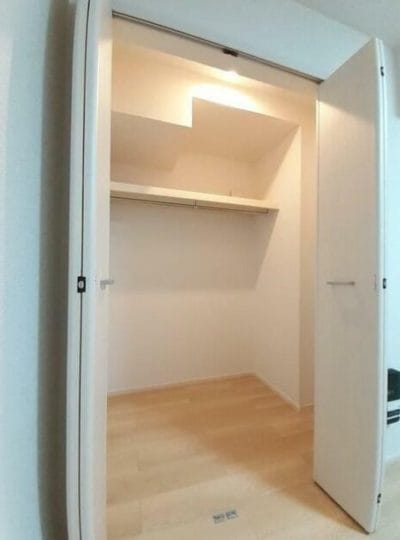 ラ・トゥール湘南台　藤沢市　「猫可」　「猫　不動産」　「猫と幸せに暮らす　賃貸」　「猫　賃貸」　「猫可　賃貸」　「猫可　賃貸　アパート」　「猫と暮らす　賃貸」　「猫可物件」　三毛猫ホームズ　クローゼット