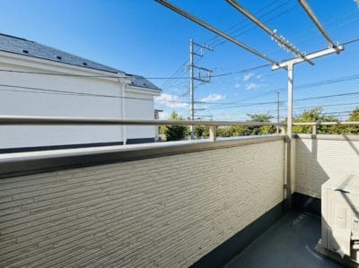 藤沢市　湘南台　並列2台駐車可能　南向き　4LDK　　「猫可」　「猫　不動産」　「猫と幸せに暮らす　売買」　「猫　売買」　「猫可　売買」　「猫可　売買　戸建て」　「猫と暮らす　売買」　「猫可物件」　三毛猫ホームズ バルコニー