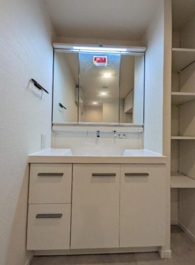 茅ケ崎市　　「猫可」　「猫　不動産」　「猫と幸せに暮らす　売買」　「猫　売買」　「猫可　売買」　「猫可　売買　マンション」　「猫と暮らす　売買」　「猫可物件」　三毛猫ホームズ グラン・コート湘南茅ヶ崎　洗面